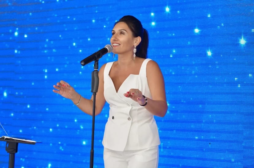 Ведуча - Тетяна Катрич, жива музика, діджей, музиканти, шоу