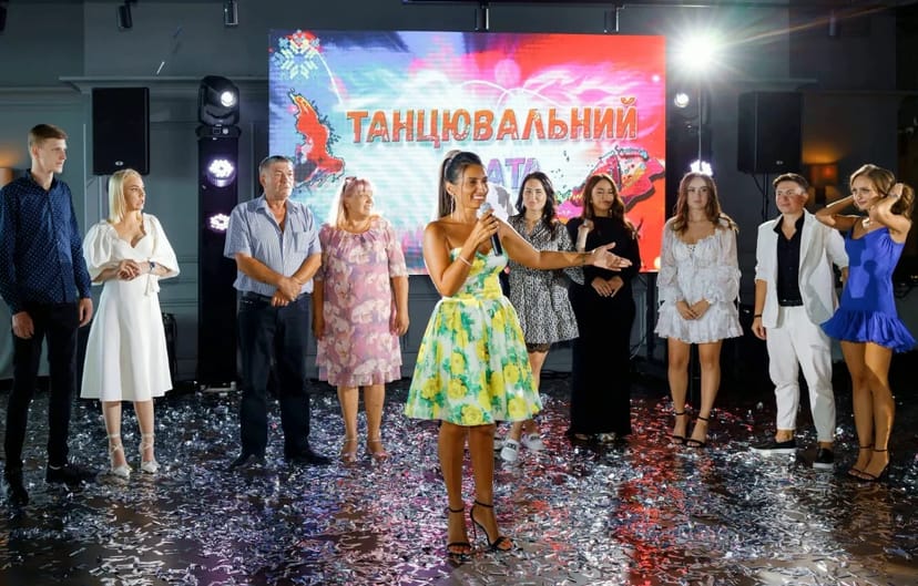 Ведуча - Тетяна Катрич, жива музика, діджей, музиканти, шоу