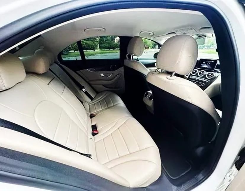 082 Авто на веcілля Mercedes Benz C300 білий