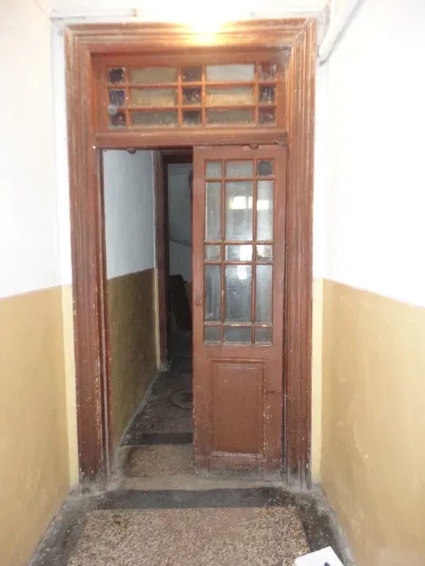 Відновлення, фарбування та лакування дверей, вікон і брам