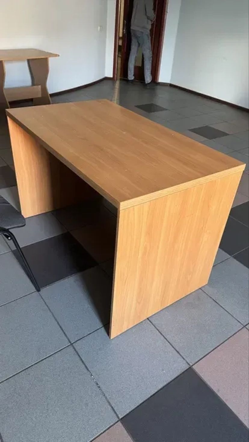 Комплект меблів під офіс