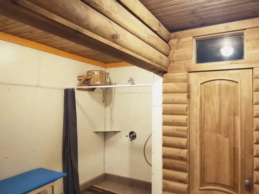 Справжня Баня на Дровах на Лівому Березі: Затишний Відпочинок, Віники та Чан!