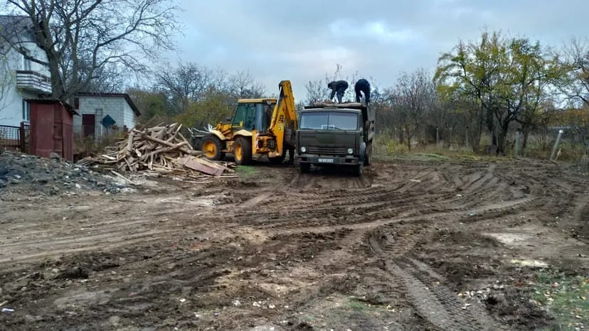 Дробление 800, измельчение веток (900 грн/час)