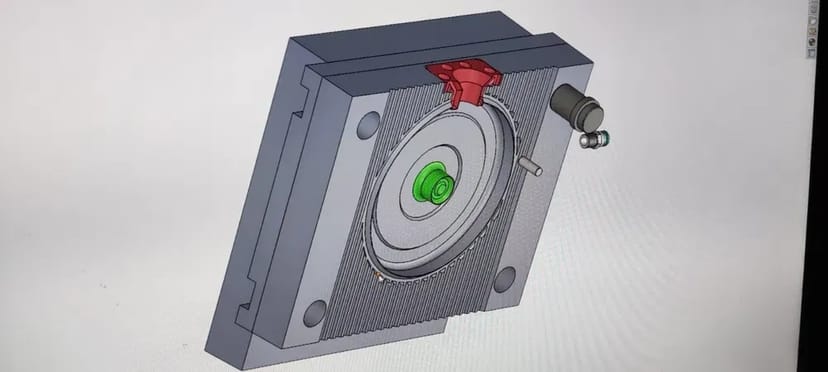 Пресс форма Видувна і інжекційно литтєва. Проєктування, виготовленняпослуги