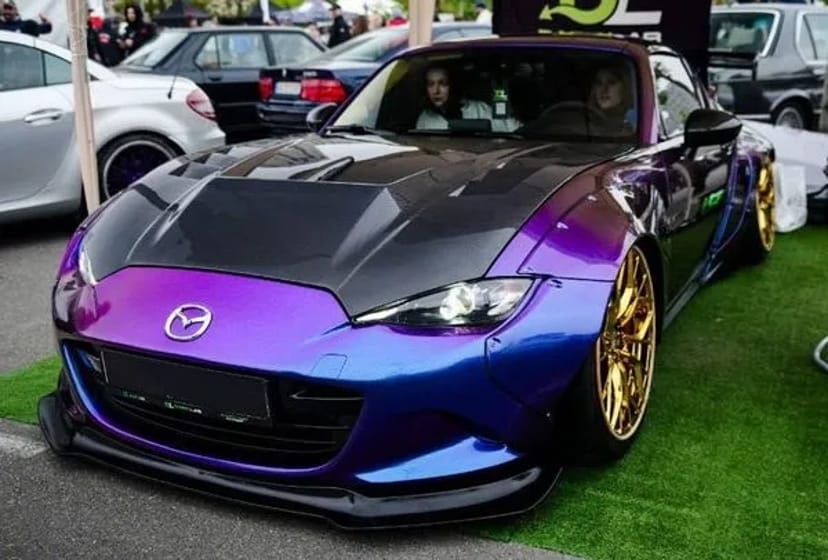 219 Mazda Miata ND кабріолет з водієм на зйомки фотосесію
