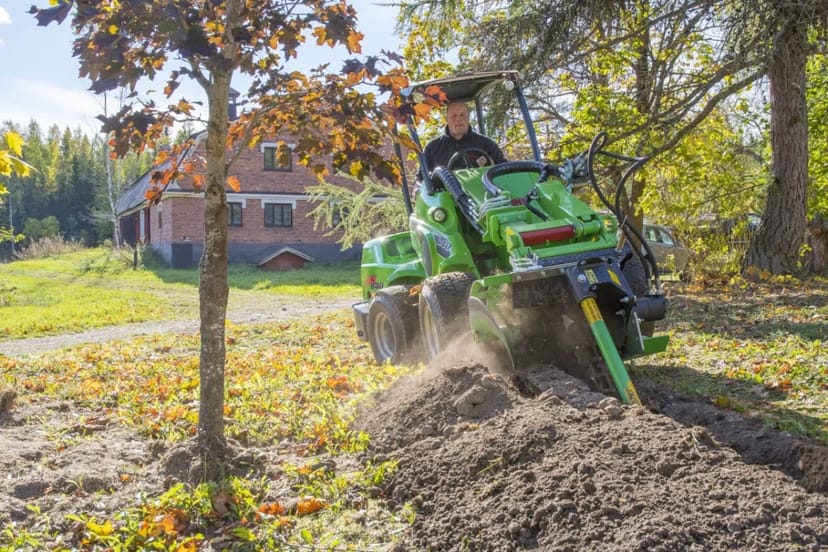 Траншеєкопач AVANT