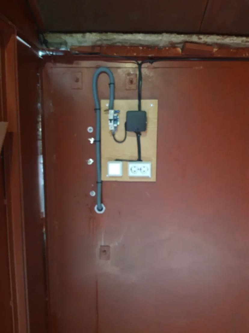 Гараж / склад / майстерня / стоянка / підсобка комірка переїзд