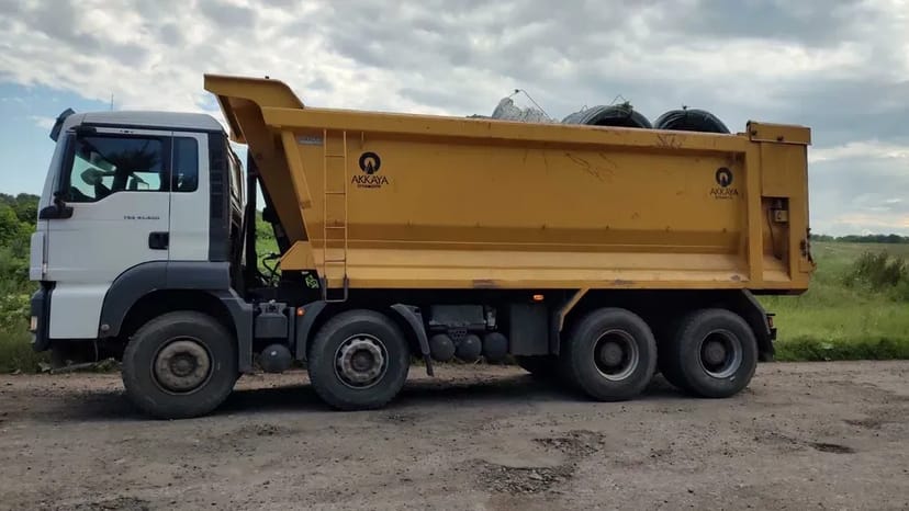 Послуги вантажоперевезення самоскид MAN 15 - 30 тонн