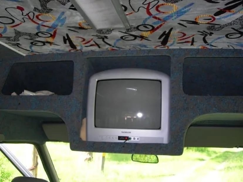 297 Мікроавтобус на весілля Volksvagen LT28 замовити