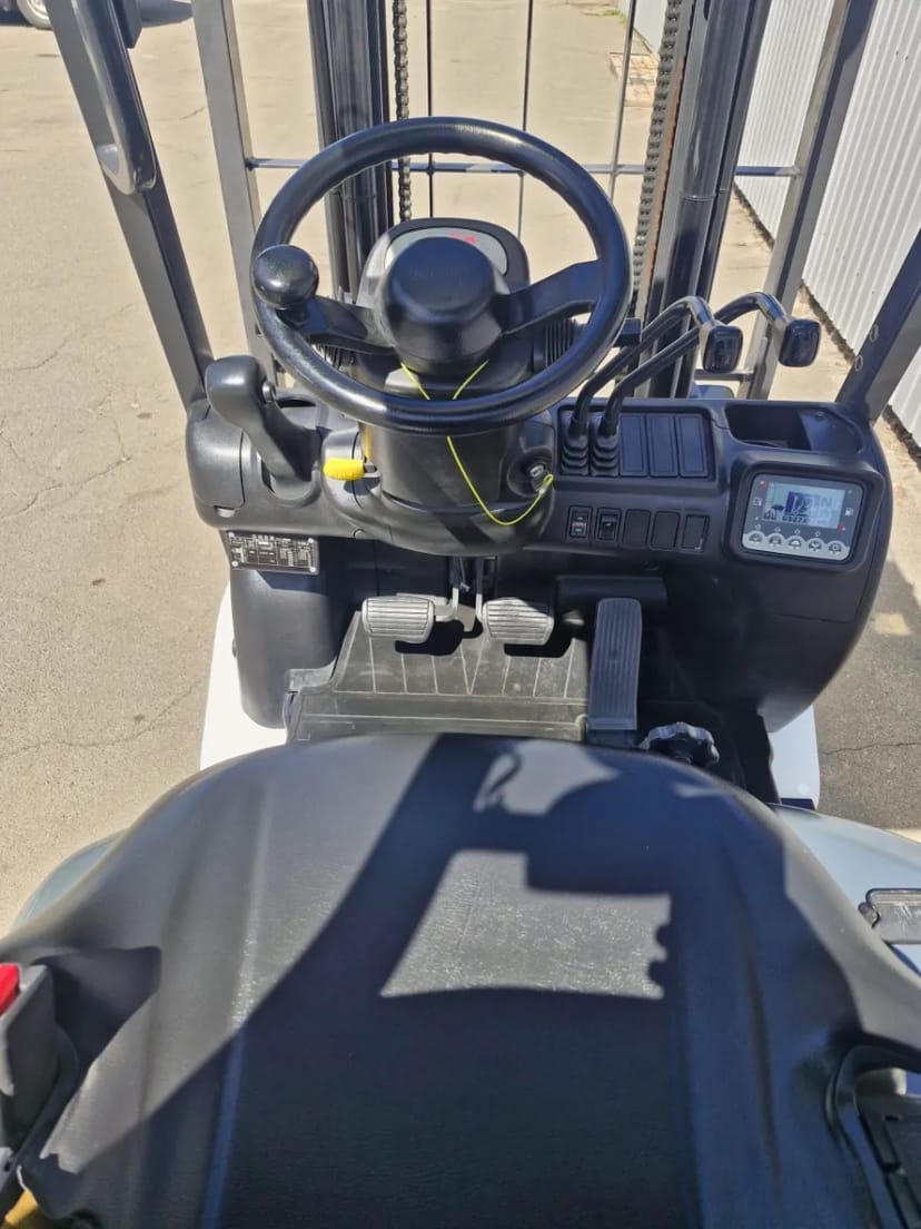 Навантажувач UNICARRIERS by NISSAN  FGE15T