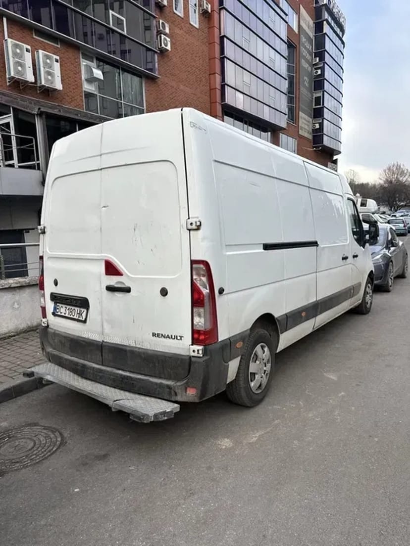 Бус Renault Master Вантажне авто /Подобово та довготривало