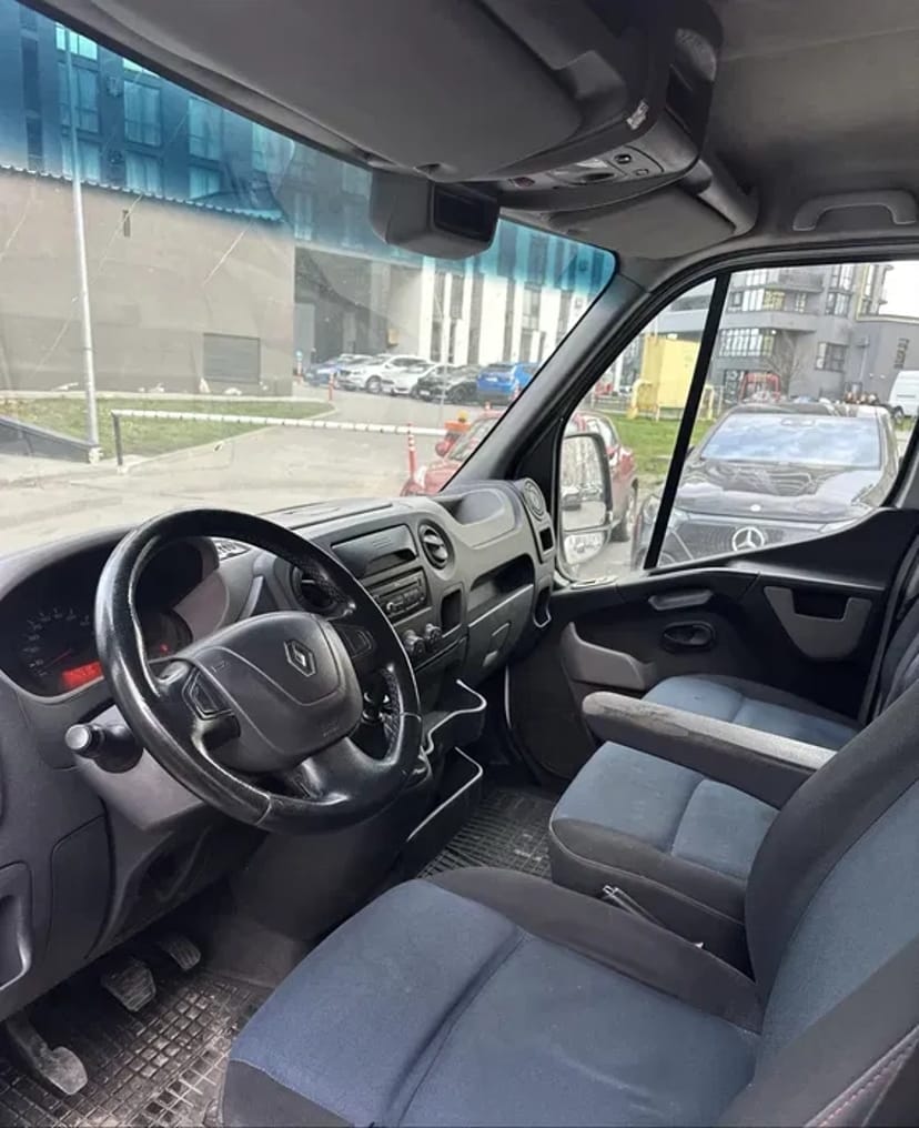 Бус Renault Master Вантажне авто /Подобово та довготривало