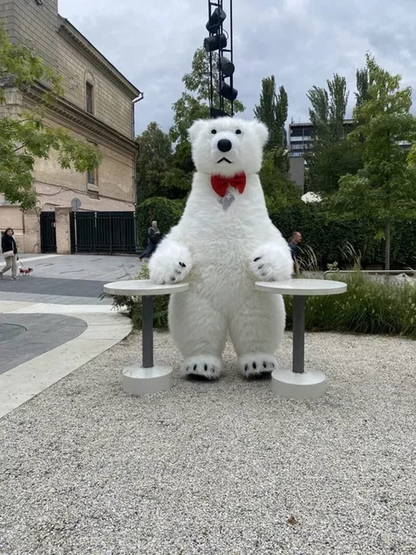 Привітання. Білий ведмедик.