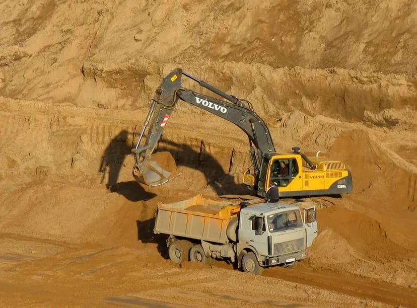 Доставка будівельних матеріалів : пісок, щебінь, відсів не дорого