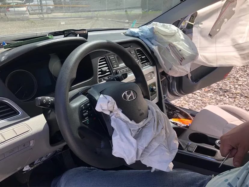 Відновлення (ремонт) ременів, подушок безпеки