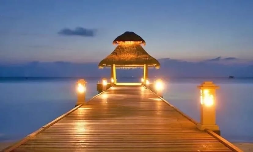 Будівництво фундаменту для пірсів і причалів