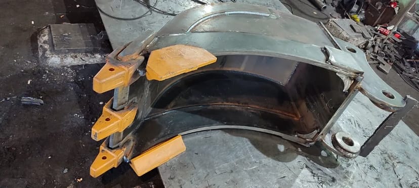 Ківш траншейний 11-31т. до техніки Volvo, JCB, CAT та інш.