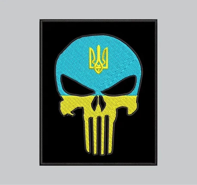 Шеврони в наявності з липучкою, вишивка, прапори