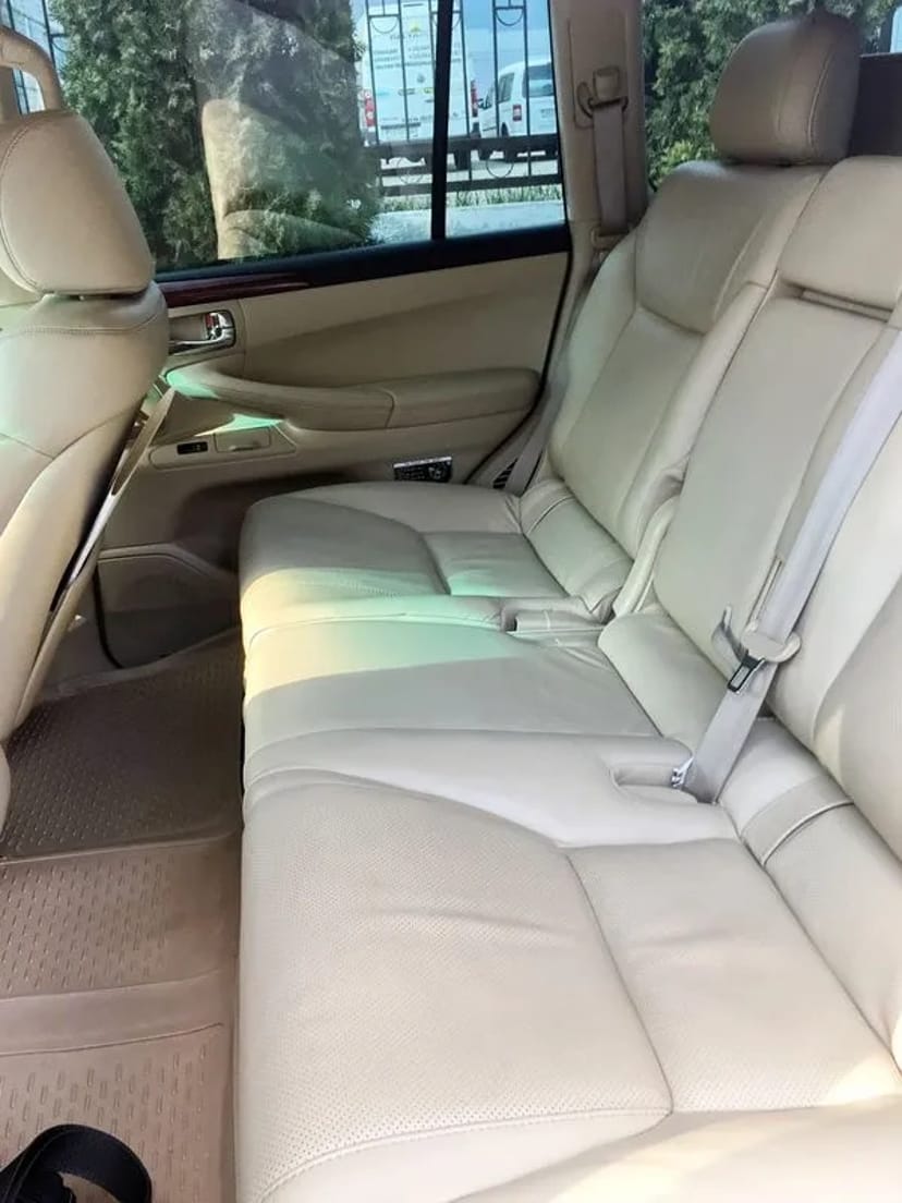 243 Позашляховик на весілля Lexus LX570 білий