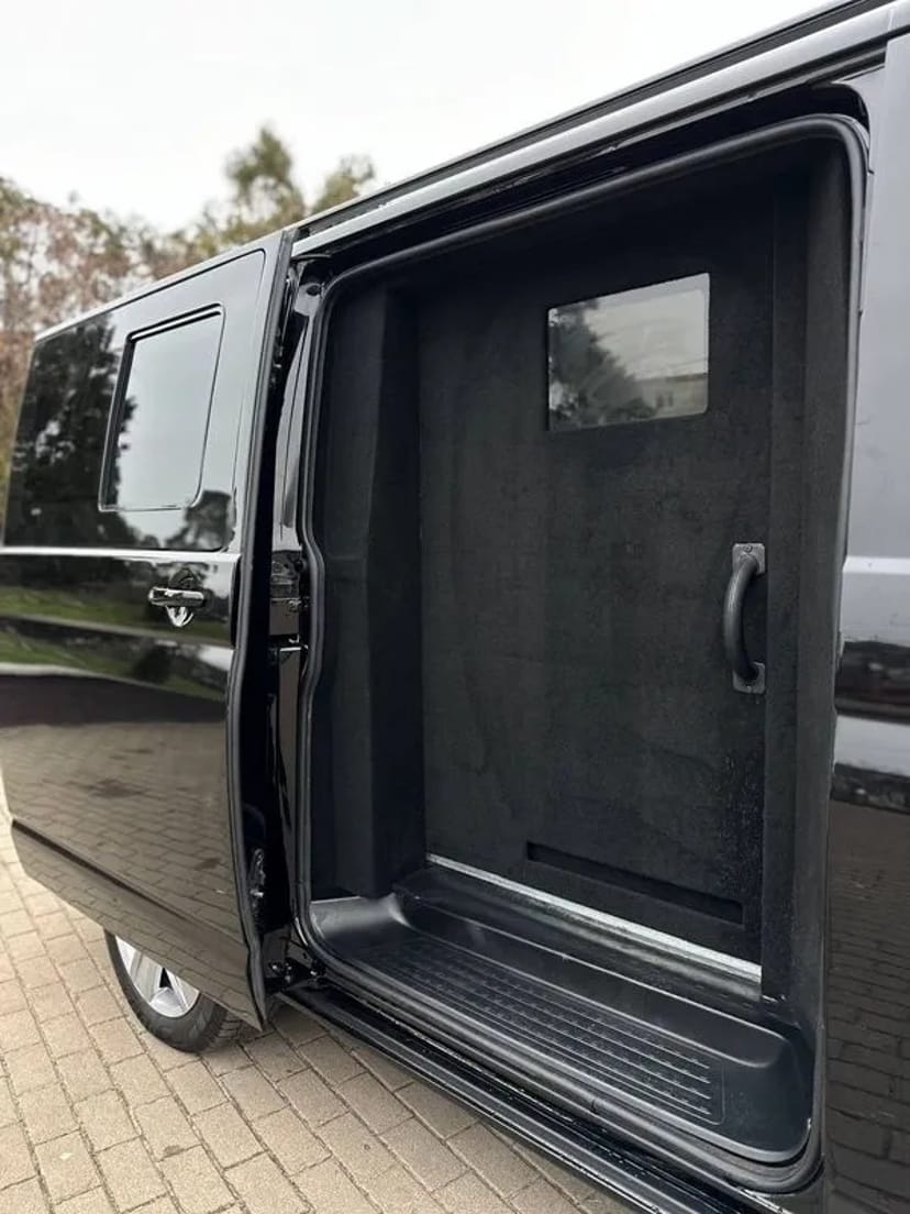 412 Броньований мікроавтобус Volkswagen Transporter T6 B6 без водія