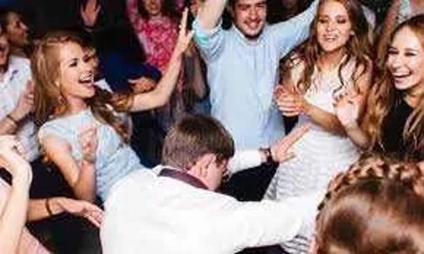 Ведуча (ведущая) і музика на весілля, корпоратив, ювілей, рочок