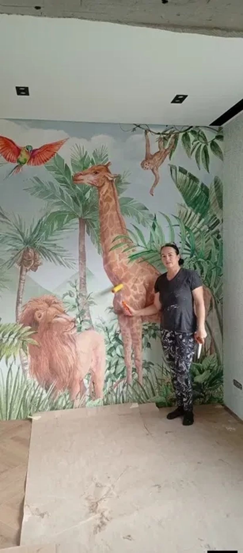 Поклейка шпалер, покраска потолків. Стаж роботи більше 25років - від 120-150 грн/м²