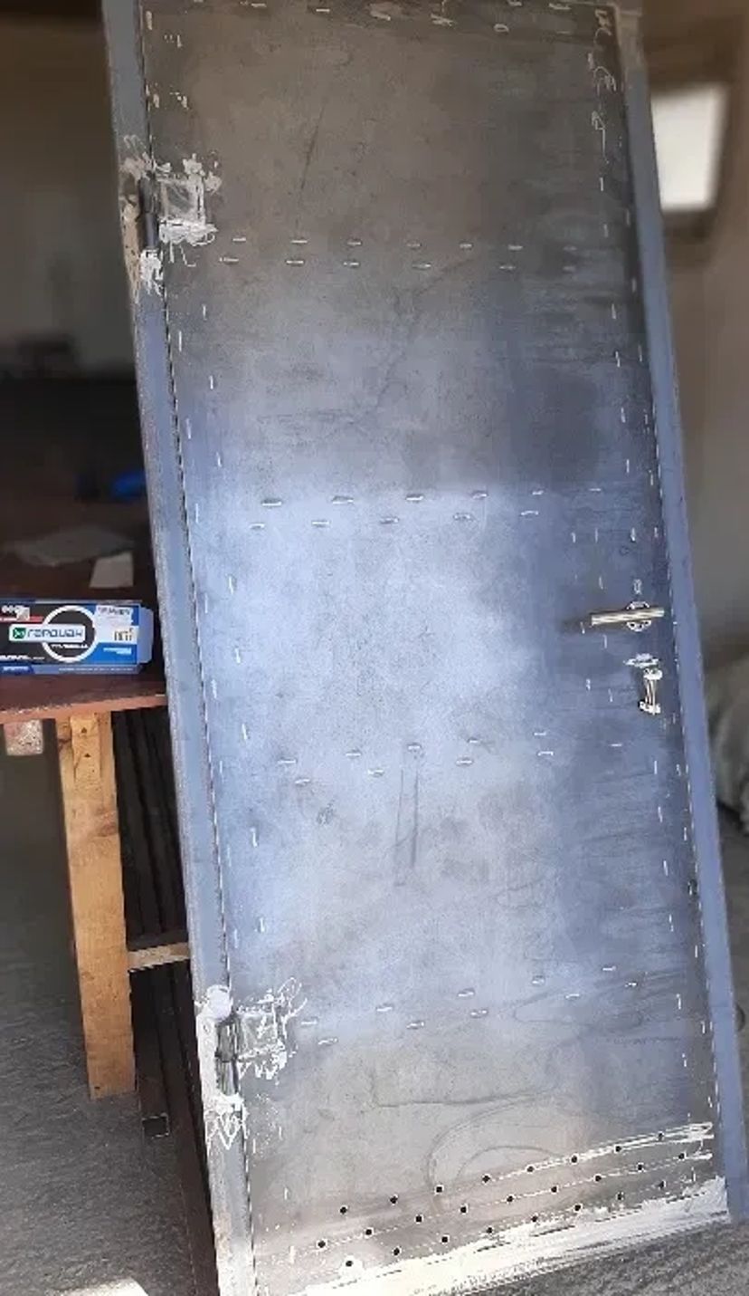 Надійні металеві двері на замовлення