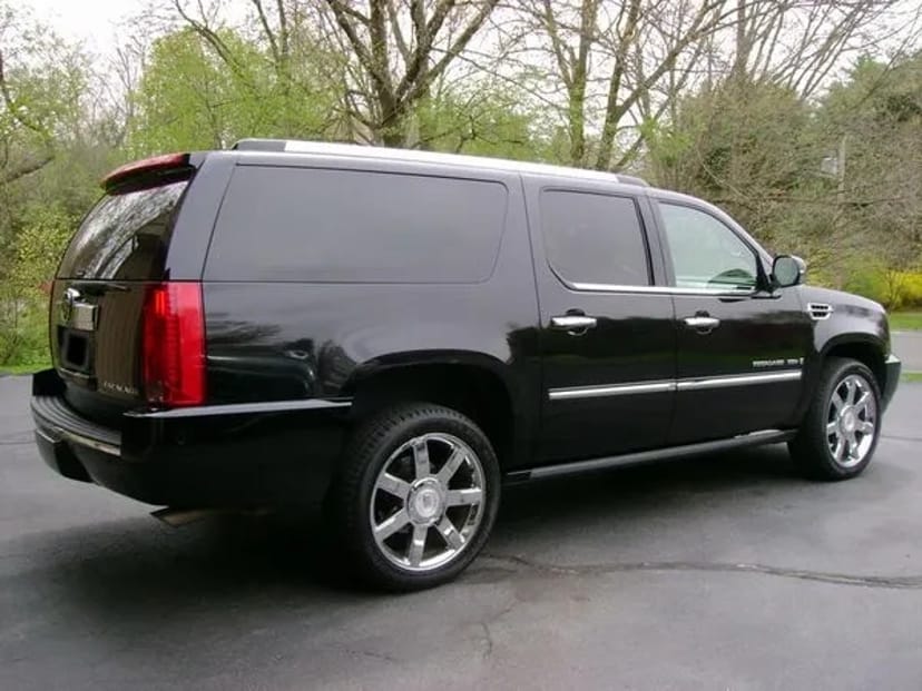 246 Позашляховик на весілля Cadillac Escalade чорний