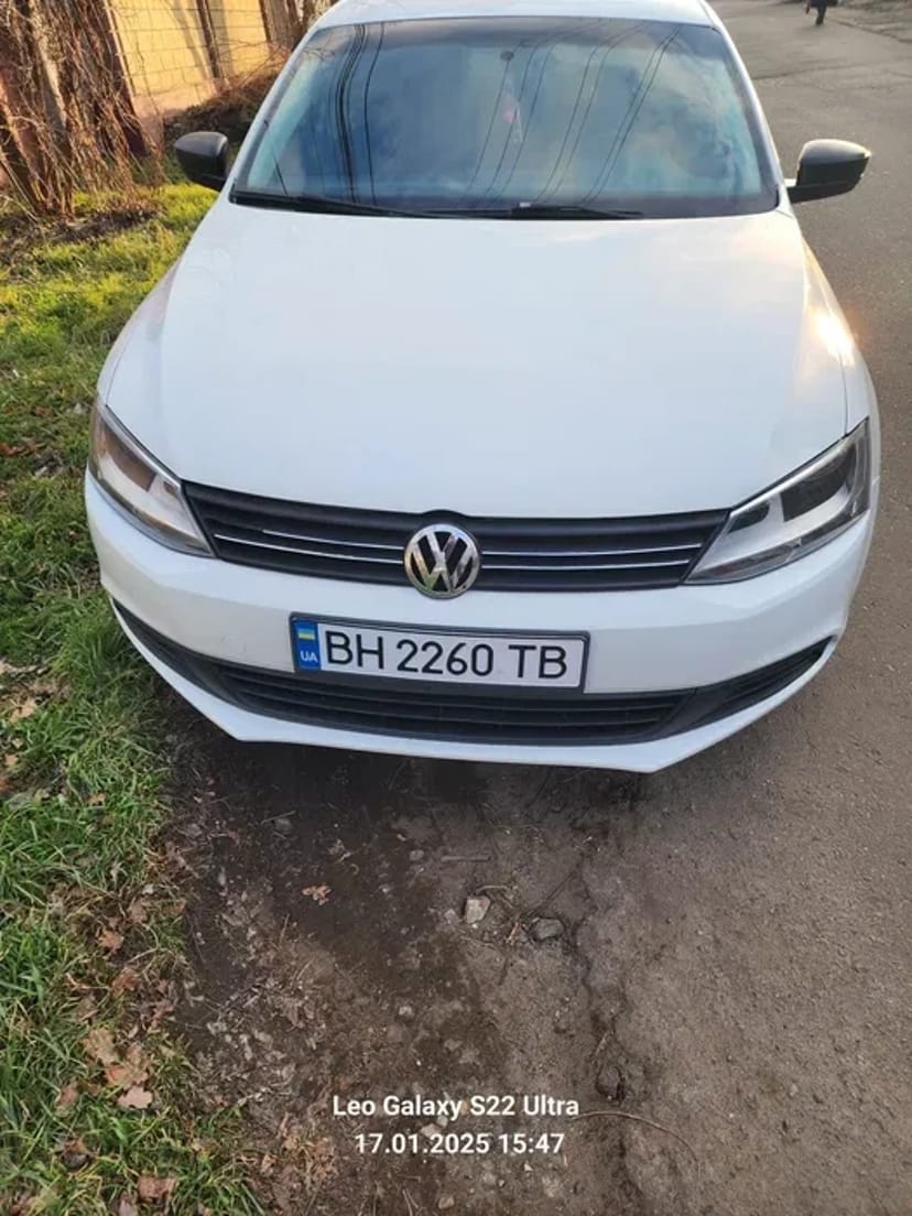 Автомобілі різних моделей та бюджетів