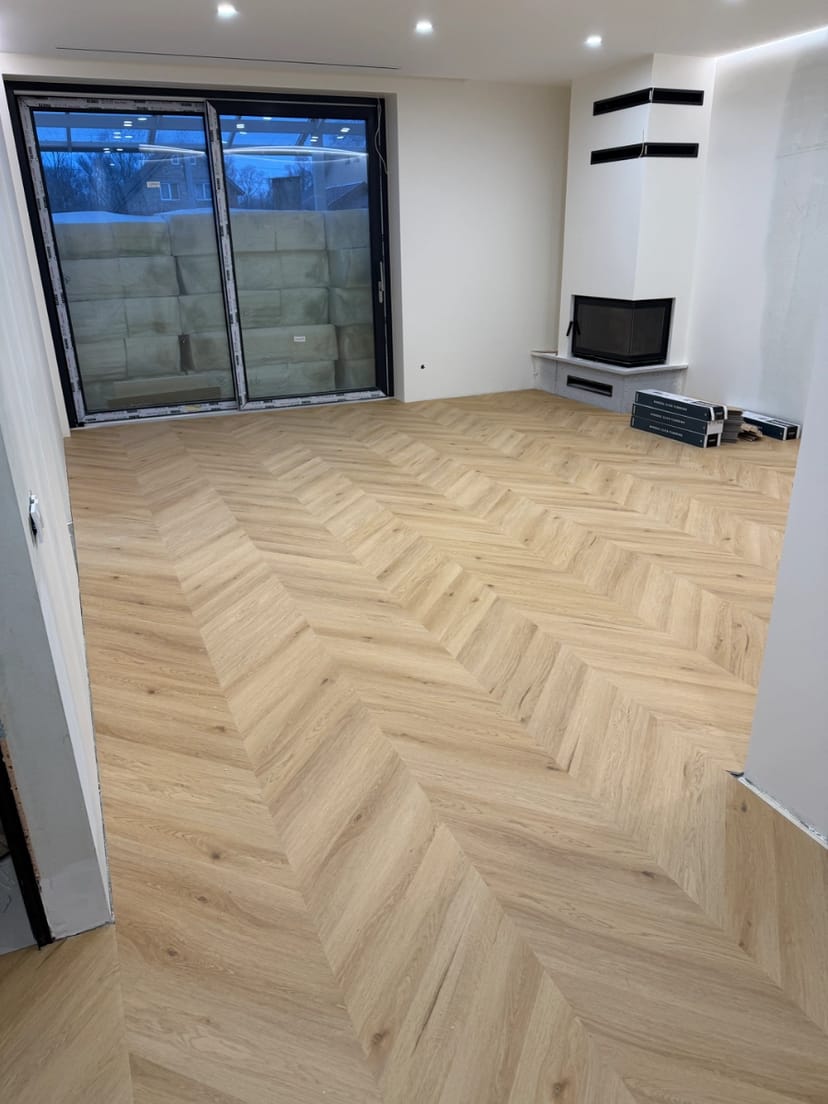 Укладання,шліфування,циклювання паркету,паркетної дошки.