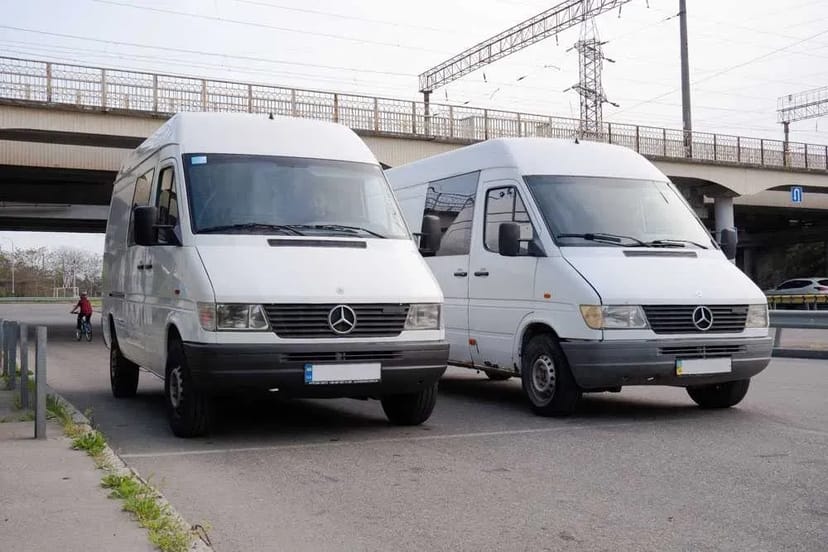 Вантажні перевезення Автомобілями Мерседес