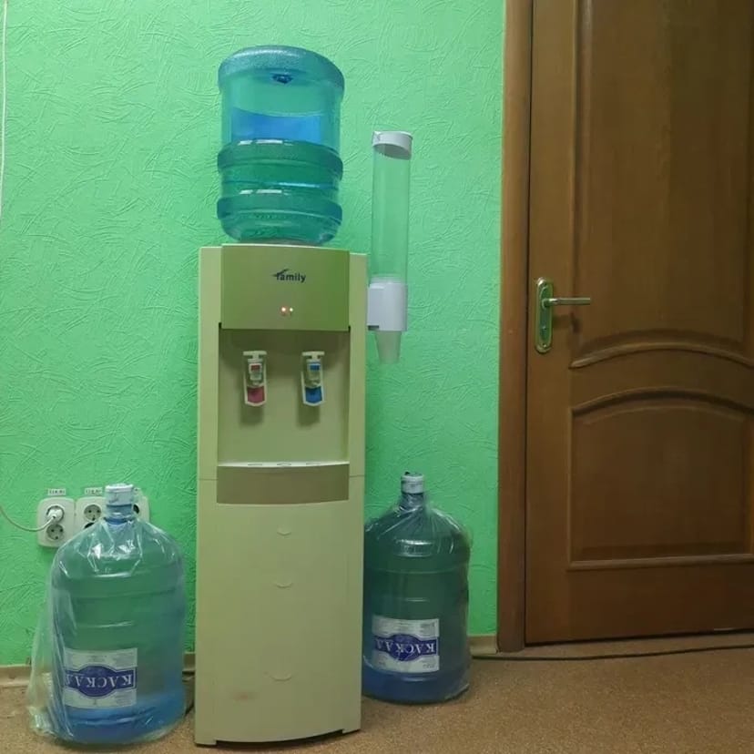 Кулери для чистої питної води для дому та офісу