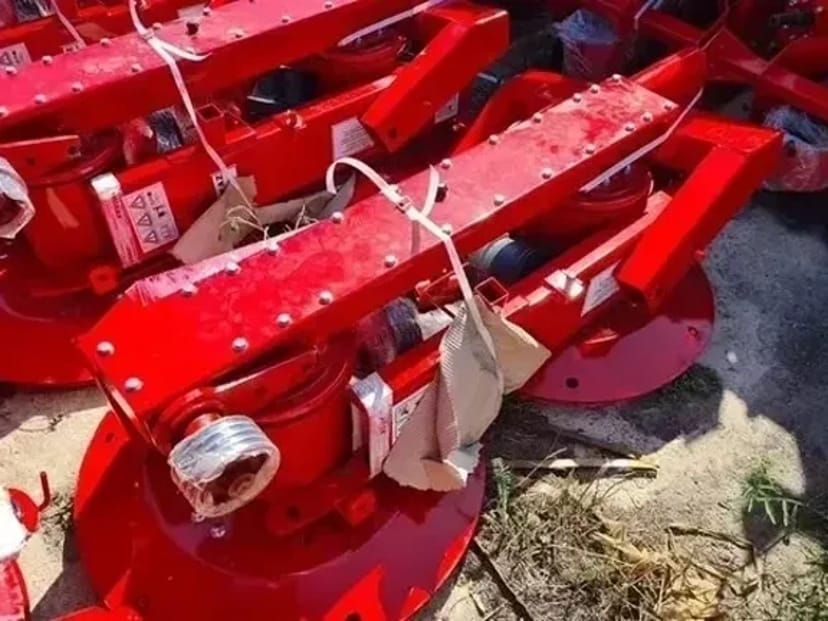 Професійна косарка для фермера