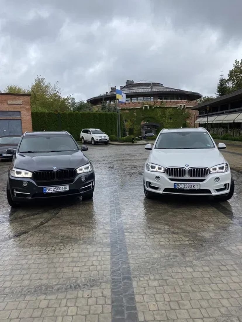 Трансфер еліт авто кортеж весілля BMW X5 F15