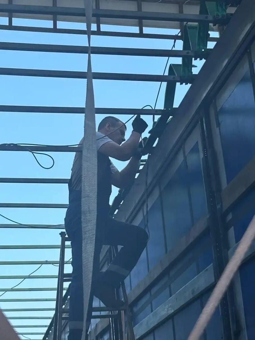 Ремонт зсувної системи напівпричепів