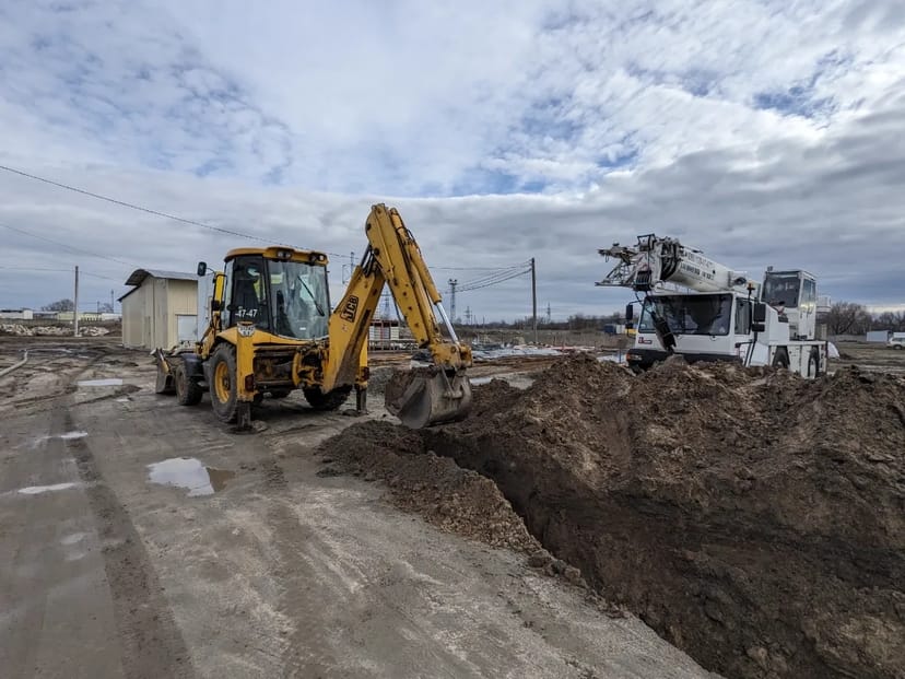 Послуги экскаватора навантажувача JCB в Кременчуці.