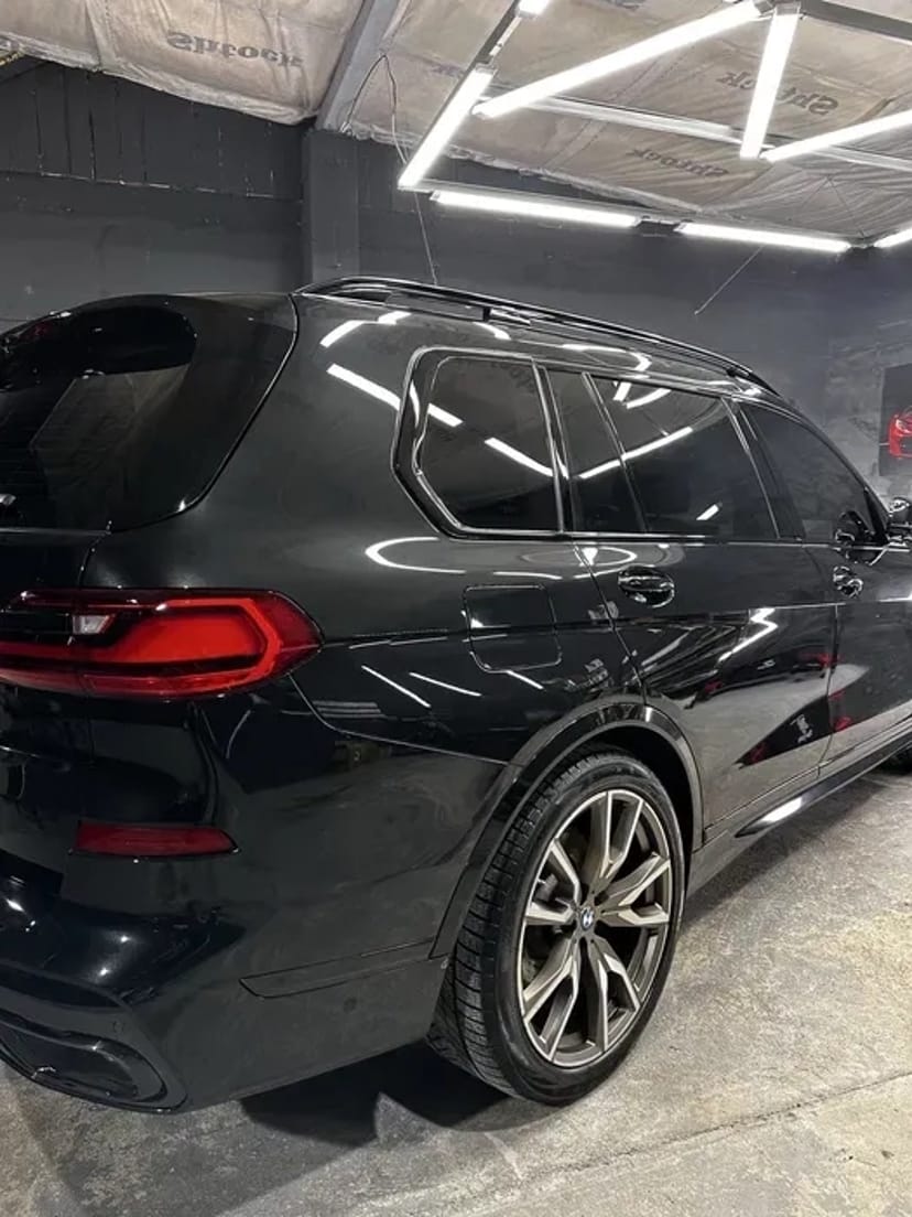 Полірування • Хімчистка • Бронеплівка — преміум догляд для вашого авто