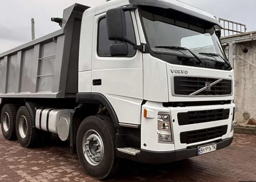 Самоскид VOLVO 32T: 23 м³, вантаж 32т