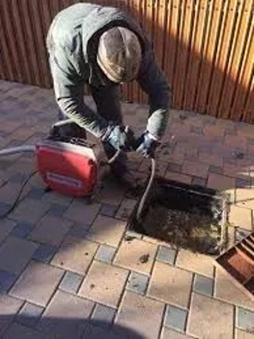 Прочистка труб Виклик сантехніка