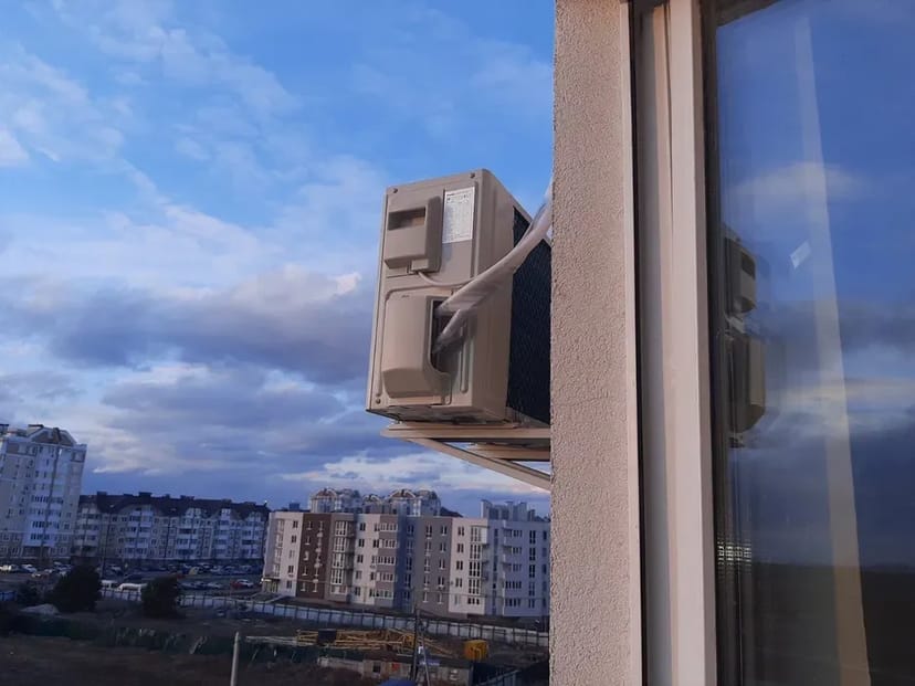 Кондиціонери установка монтаж закладка магістралі