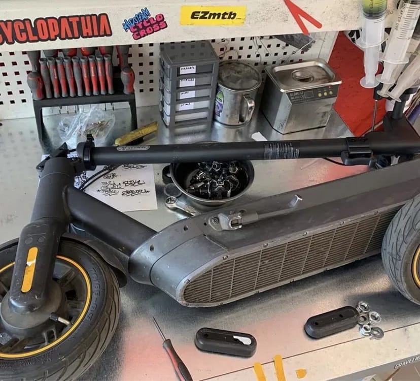 Ремонт електросамокатів, Xiaomi ninebot kugoo електро