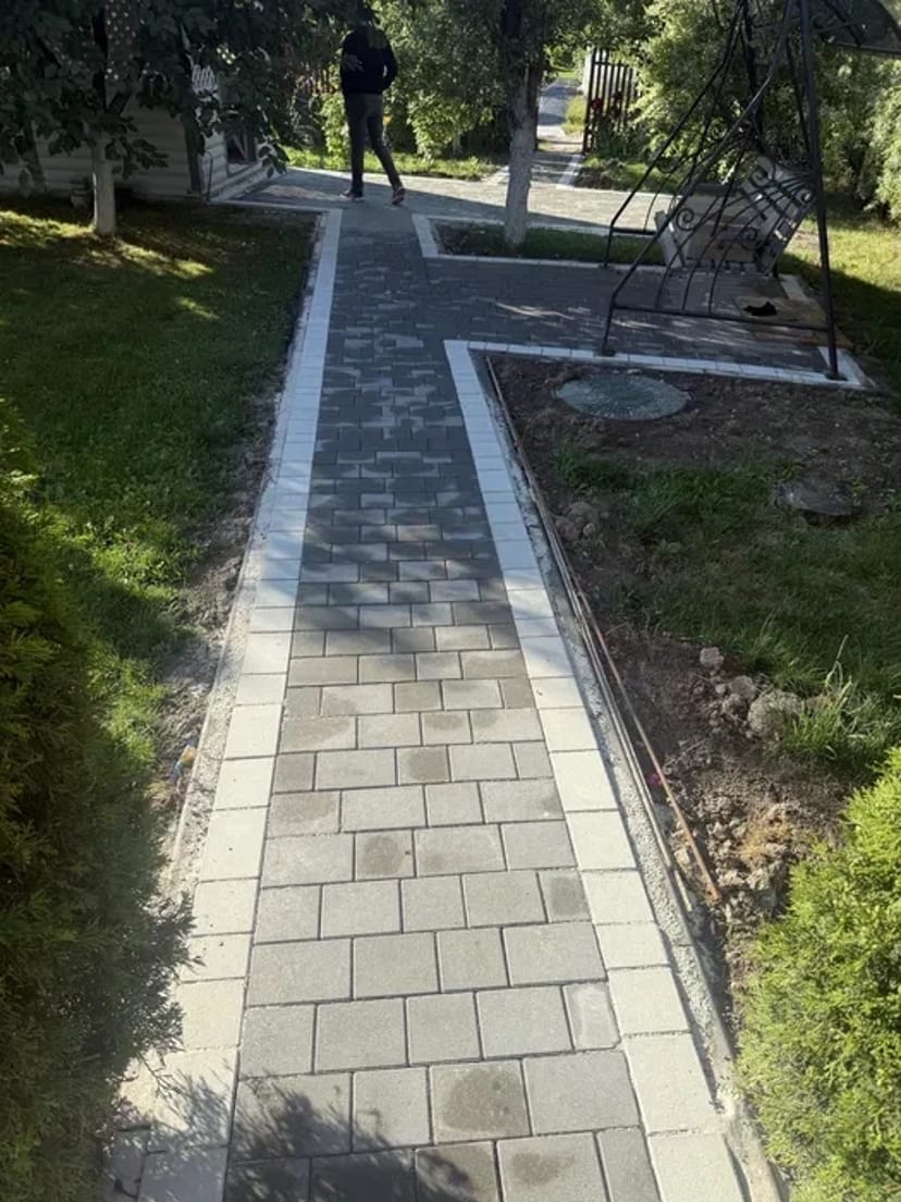 Монтуємо бруківку