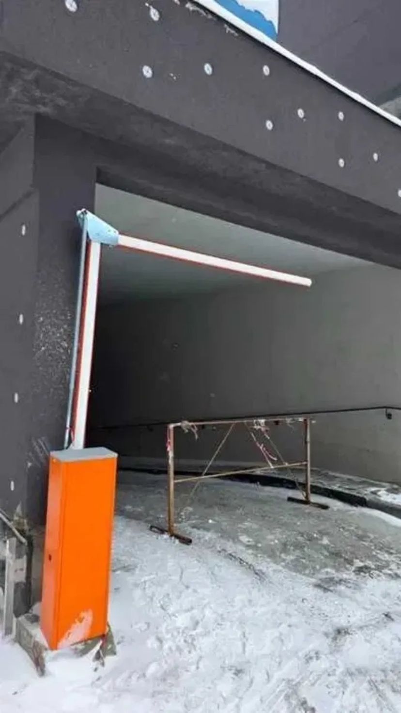 Два паркомісця поряд для ваших авто. Зручно та безпечно