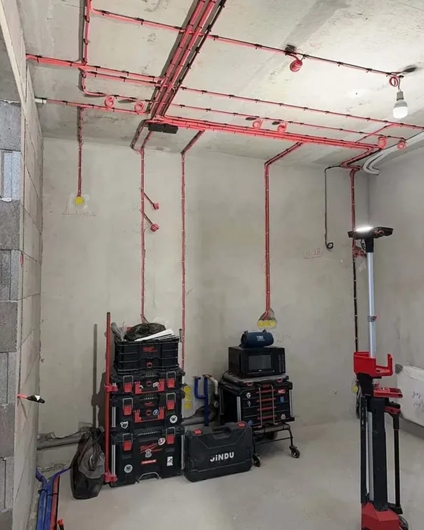 Аварійний виклик електрика: швидке усунення неполадок!