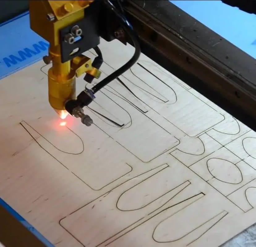 Лазерне різання фанери 4 мм від 8₴