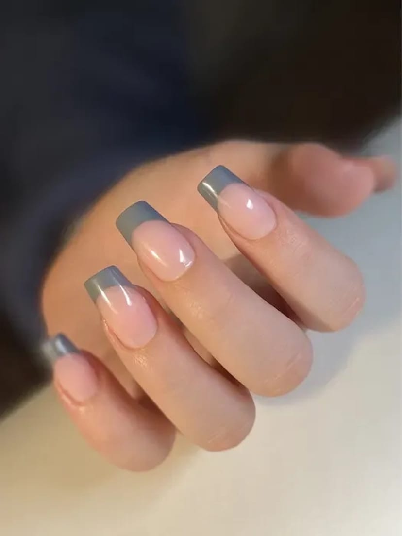 Маникюр, гель-лак, нарощування/корекция гелевих нігтів