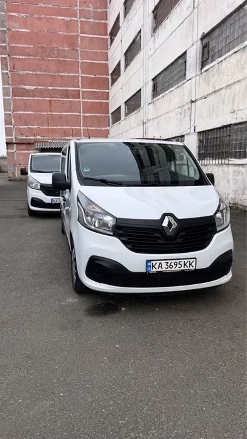 Бус Renault з викупом
