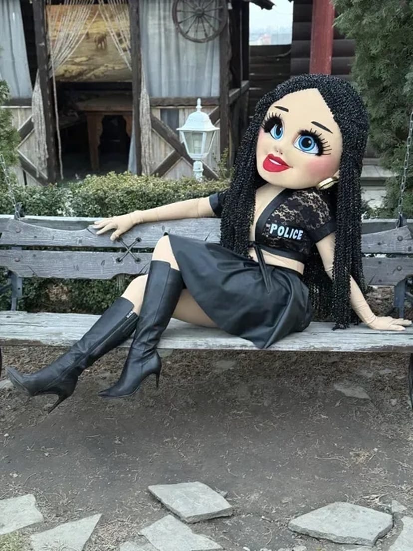 Ростова лялька для яскравих свят і шоу-програм. Незабутні емоції.