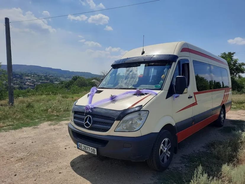 Пасажирські перевезення по місту та Україні – комфортно та безпечно