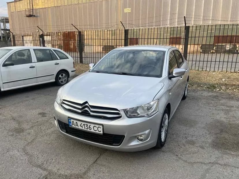  Авто під таксі 